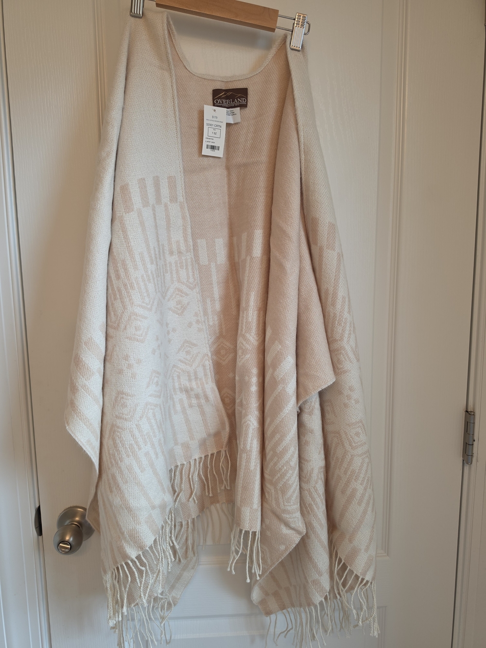 Alpaca / Overland Cream Patterned Fringe Wrap